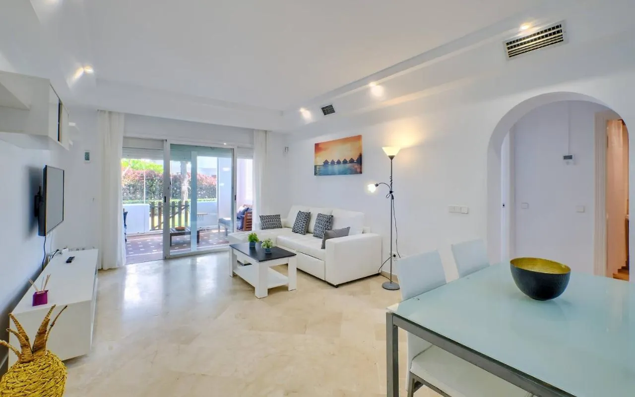Cozy Beach Side Apartment With Pool Estepona 0*,
